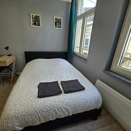 Appartement Hypercentre 301 +Wifi+Independant+ Cuisine Toilette Salle De Bain Privative ヴァランシエンヌ エクステリア 写真